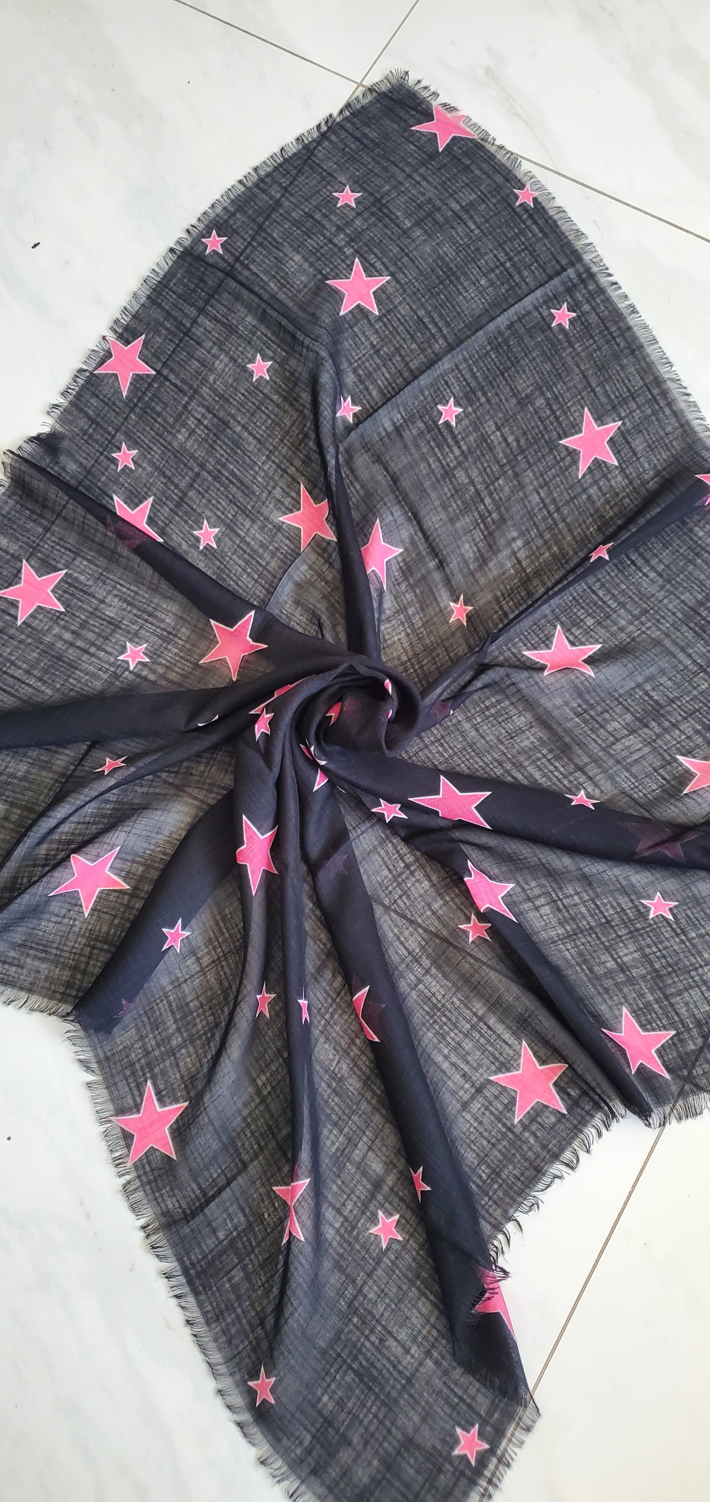 Pattern of Stars - Fushia