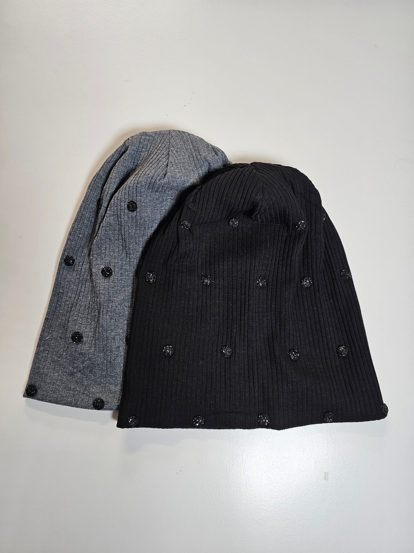 Ribbed rhinestones beanie